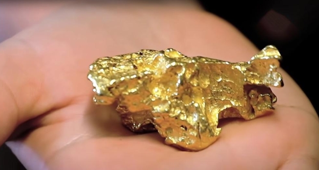 跟单社区:黄金市场大地震!花旗重磅下调金价预期,背后暗藏这些